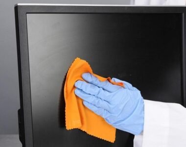 Tips Sederhana Merawat Monitor LCD Agar lebih Awet