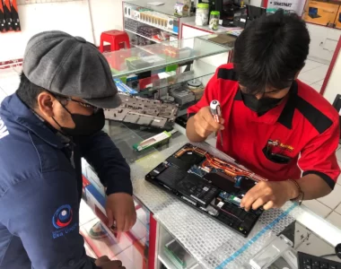 service laptop taman harapan baru bekasi