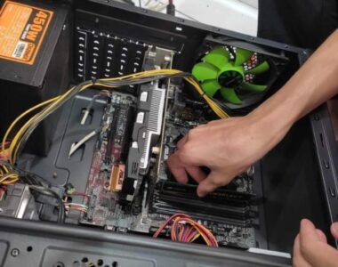 Service Komputer Kayumas Raya