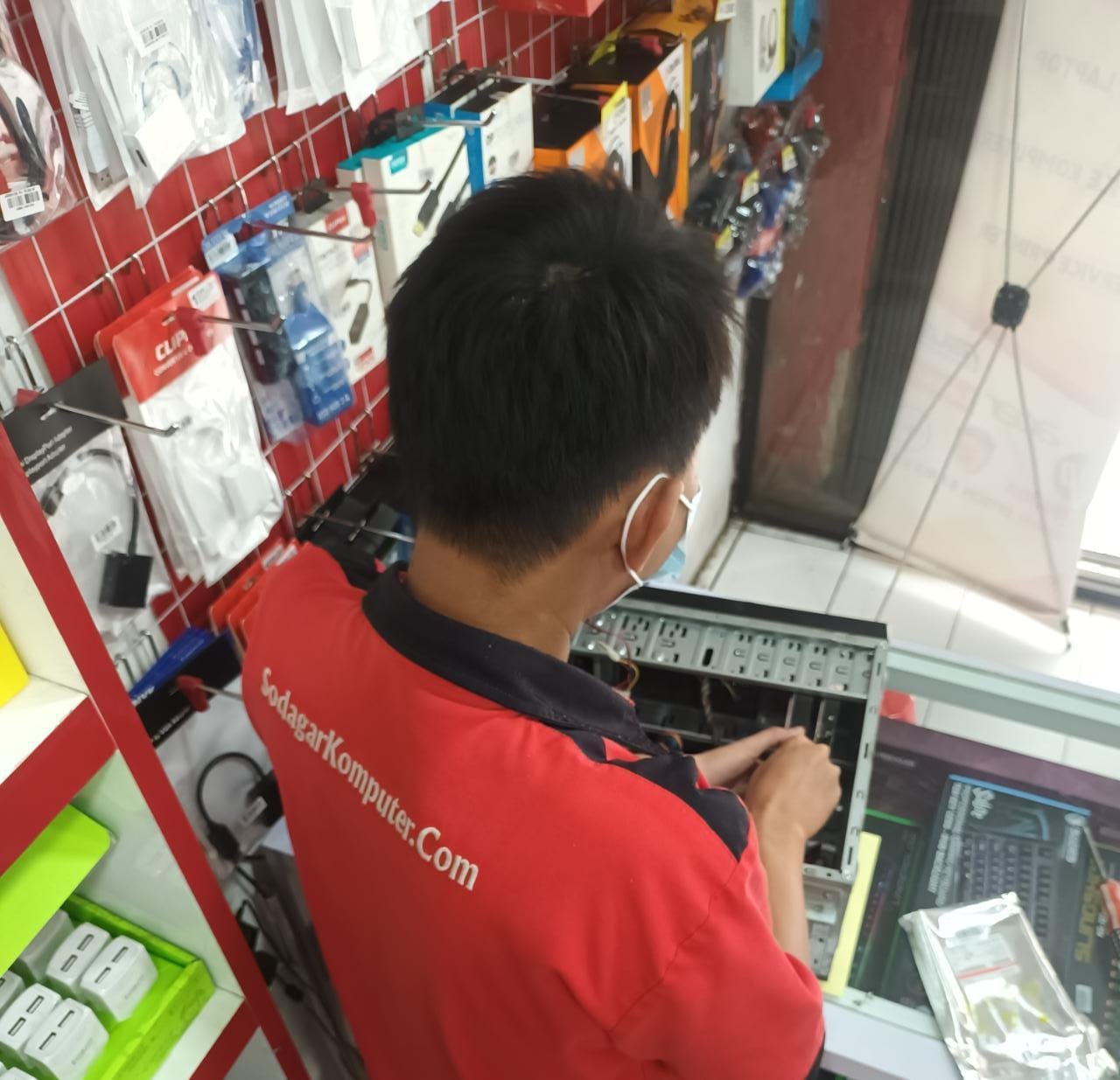 Service Komputer Pemuda