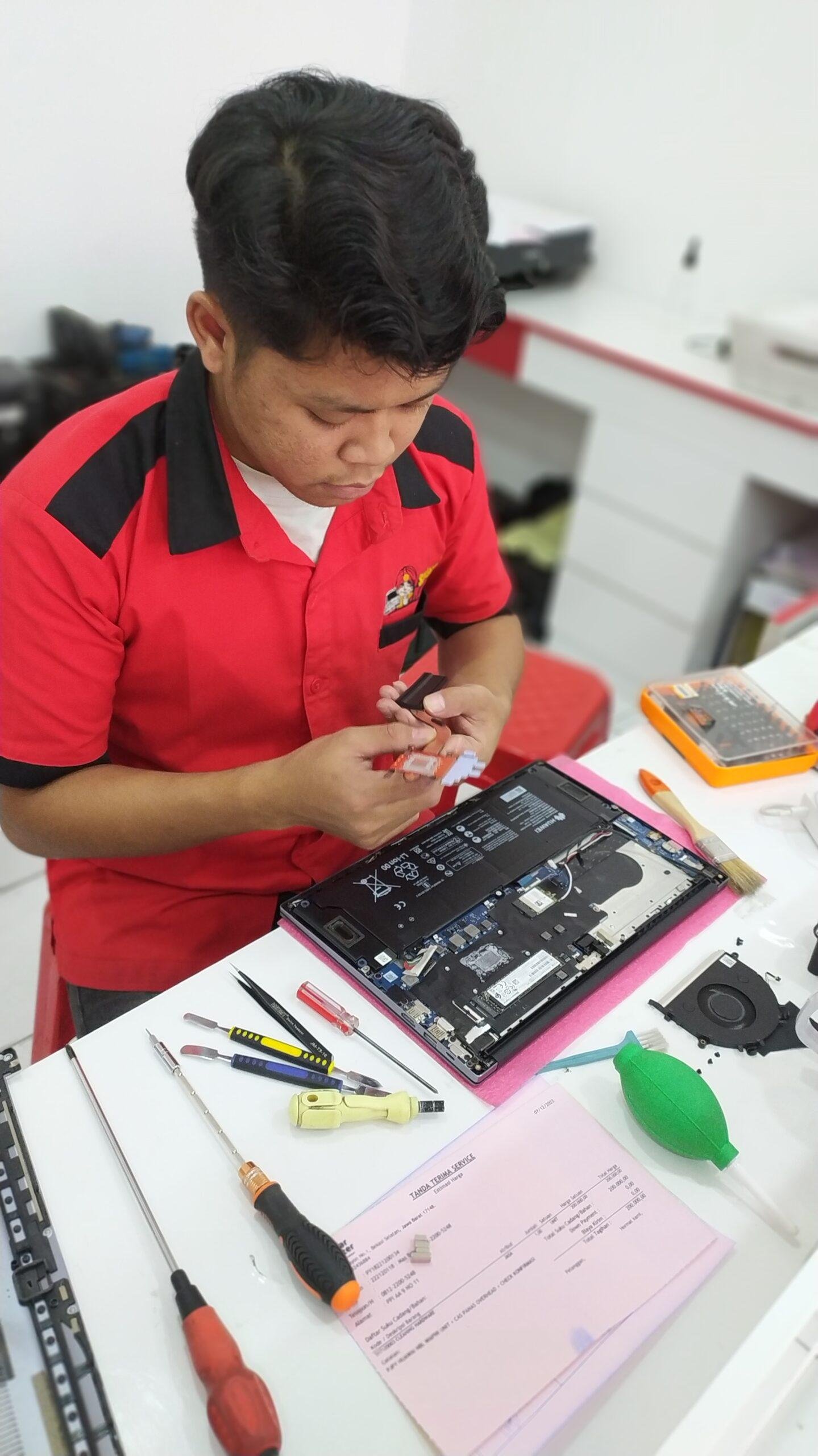 Service Laptop Kayuringin jaya