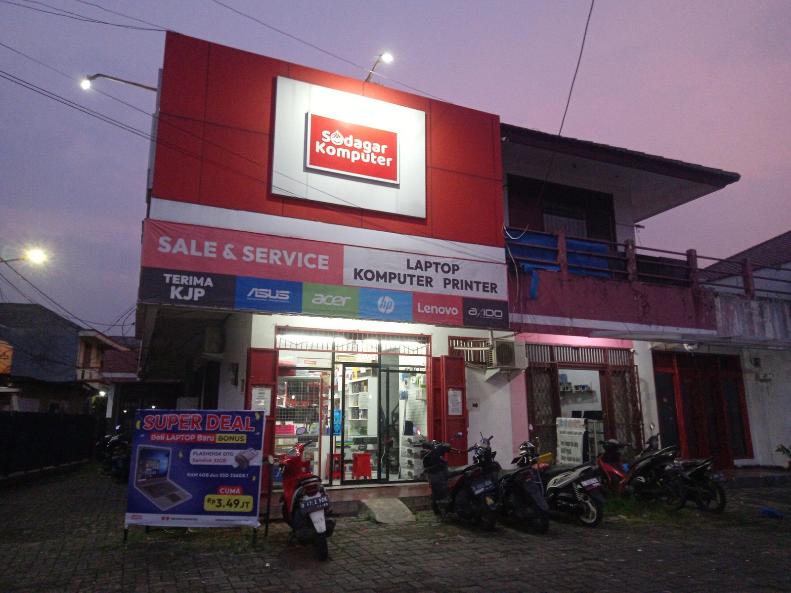 TOKO LAPTOP BUNGA RAMPAI