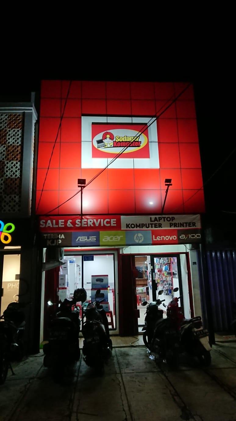 Toko Laptop Kampung Melayu