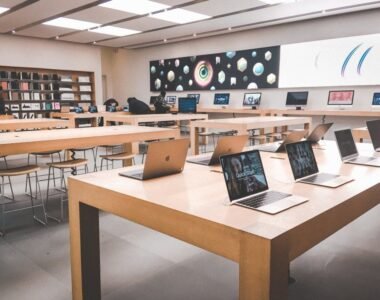 10 Tips Membeli Laptop